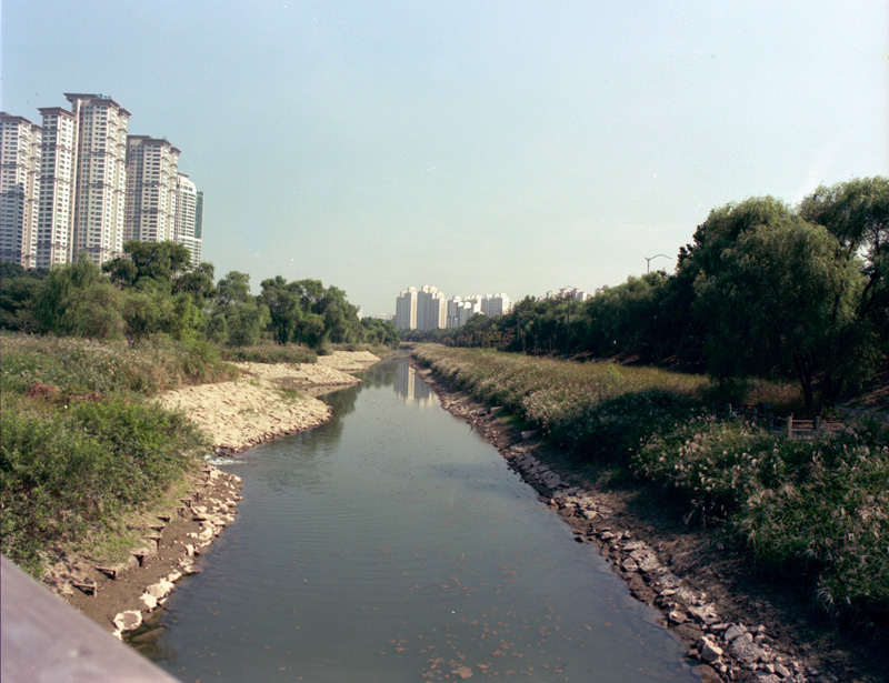 img033.jpg